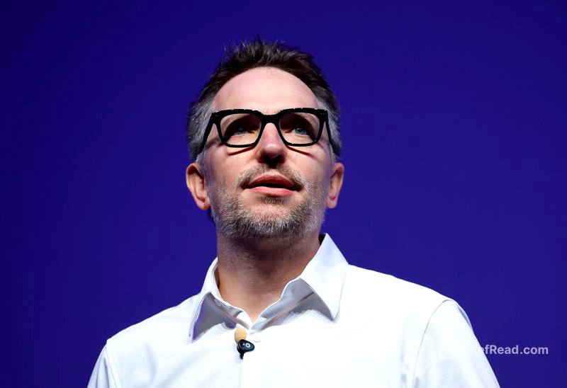 LinkedIn CEO to take over Office, more AI duties in Microsoft executive shuffle